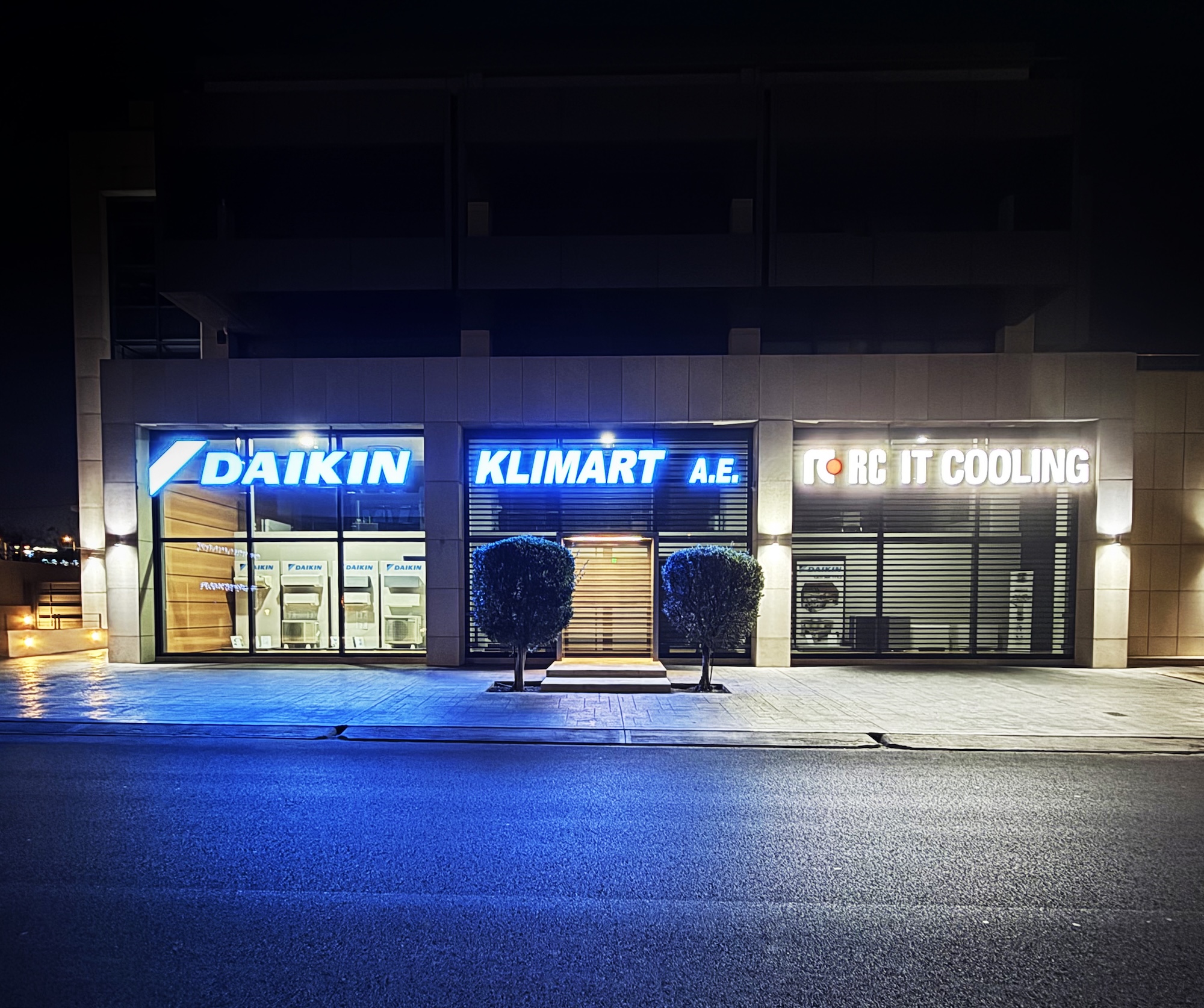 Σχεδιασμός και κατασκευή σύγχρονων φωτεινών επιγράφων υψηλής αισθητικής και αντοχής με 3D Μεταλλοπλαστικά γράμματα φωτεινά